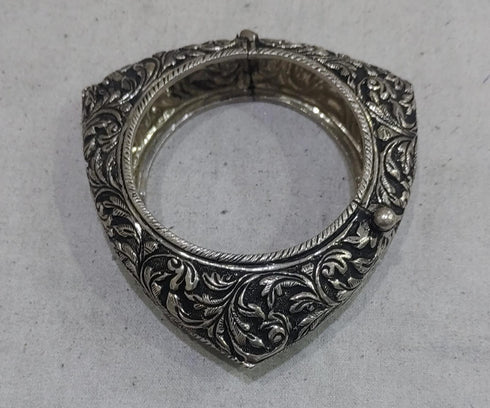 925 Triangle Silver kada